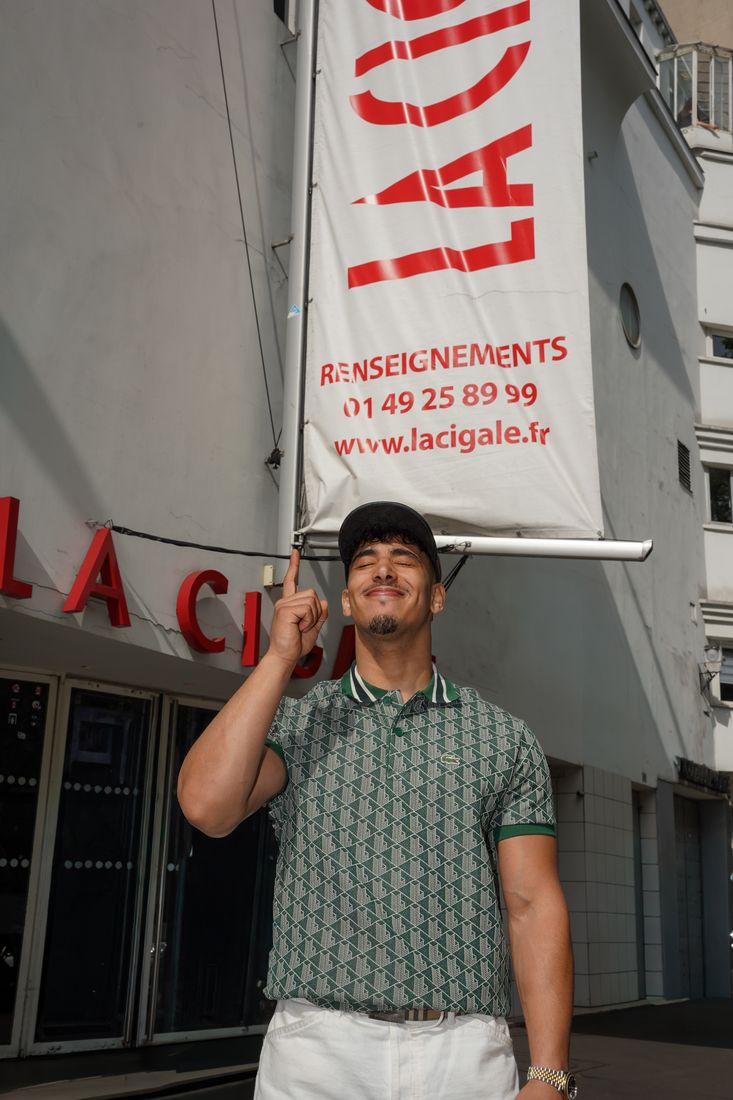 Portrait devant La Cigale